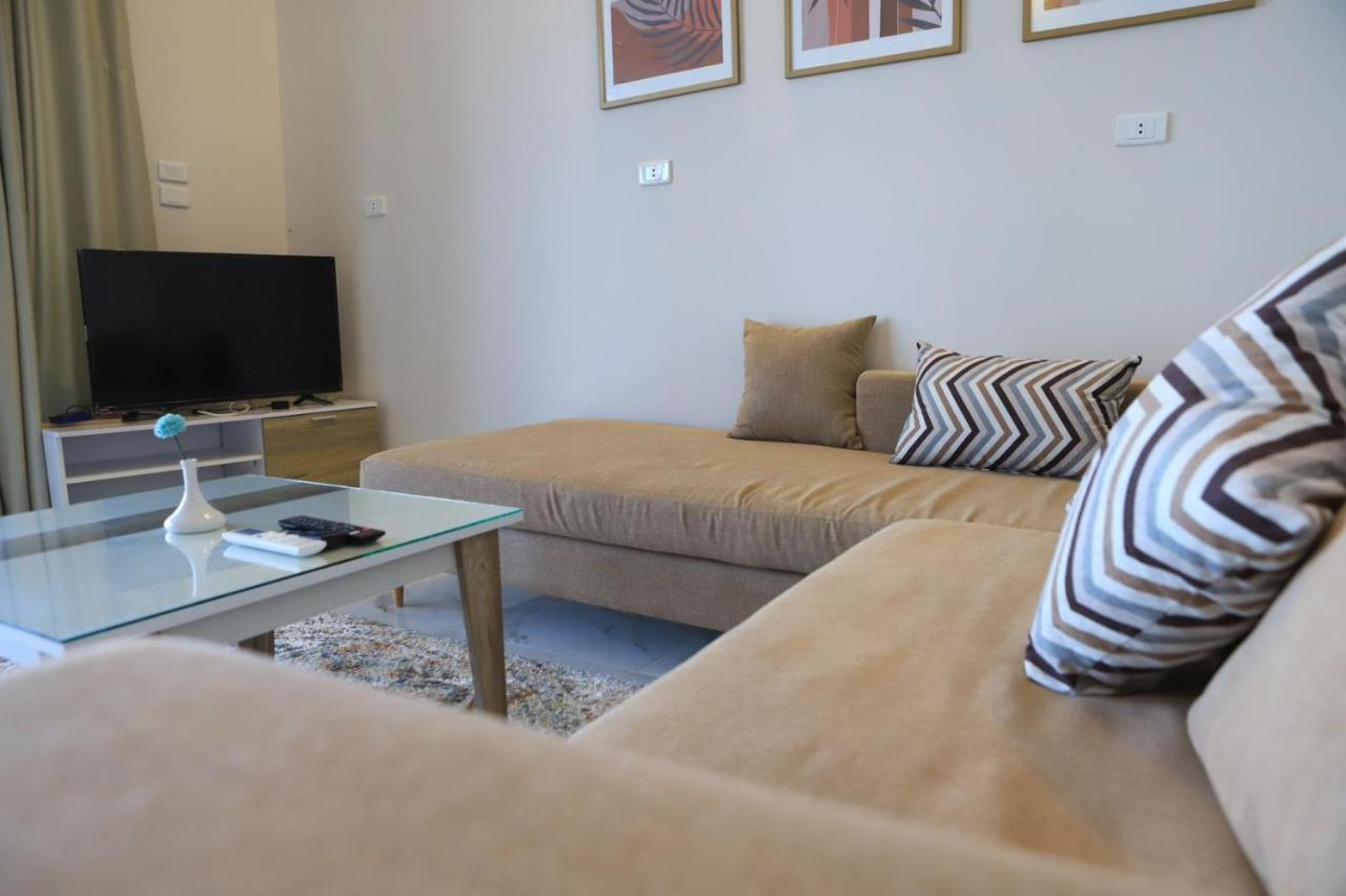 Royal Nile Villas - Pool View Apartment 2 ลักซอร์ ภายนอก รูปภาพ