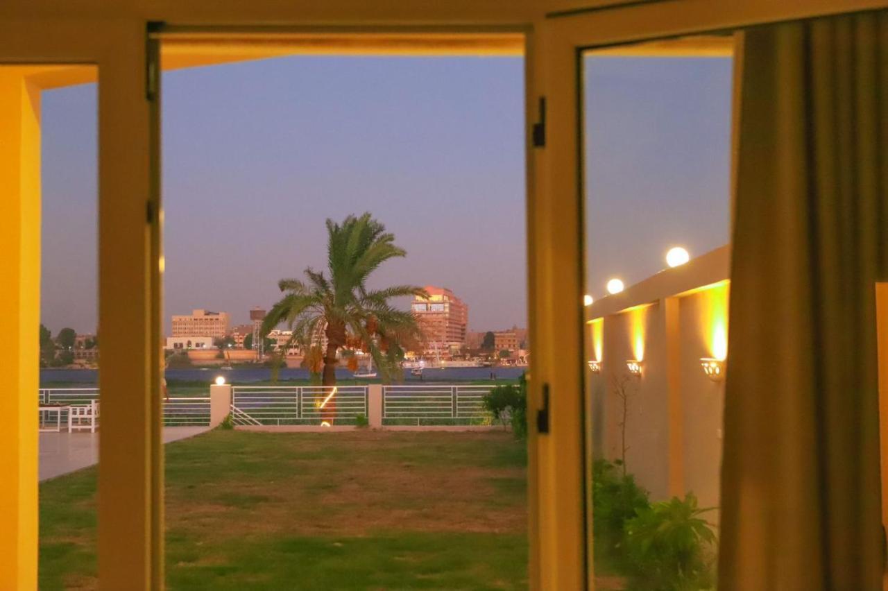 Royal Nile Villas - Pool View Apartment 2 ลักซอร์ ภายนอก รูปภาพ