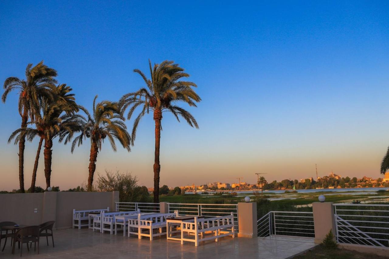 Royal Nile Villas - Pool View Apartment 2 ลักซอร์ ภายนอก รูปภาพ