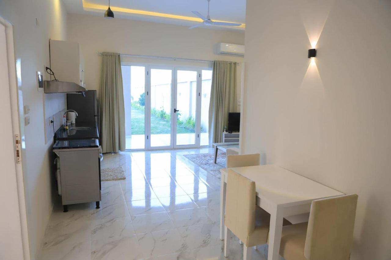 Royal Nile Villas - Pool View Apartment 2 ลักซอร์ ภายนอก รูปภาพ