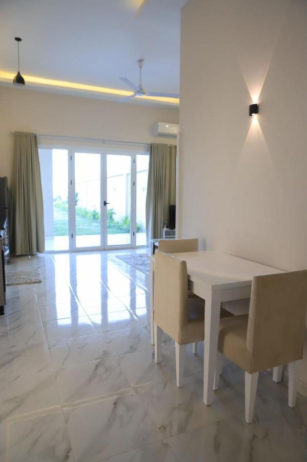 Royal Nile Villas - Pool View Apartment 2 ลักซอร์ ภายนอก รูปภาพ