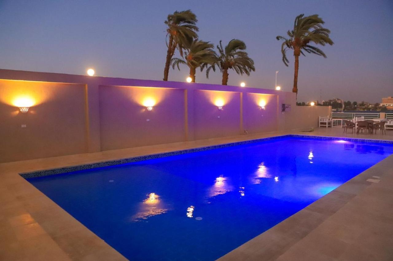 Royal Nile Villas - Pool View Apartment 2 ลักซอร์ ภายนอก รูปภาพ