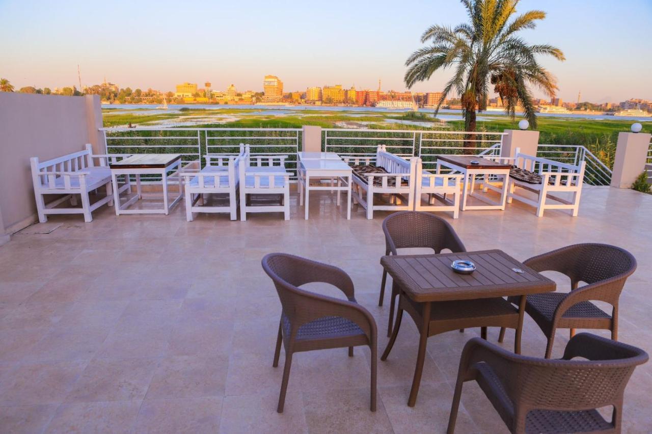 Royal Nile Villas - Pool View Apartment 2 ลักซอร์ ภายนอก รูปภาพ